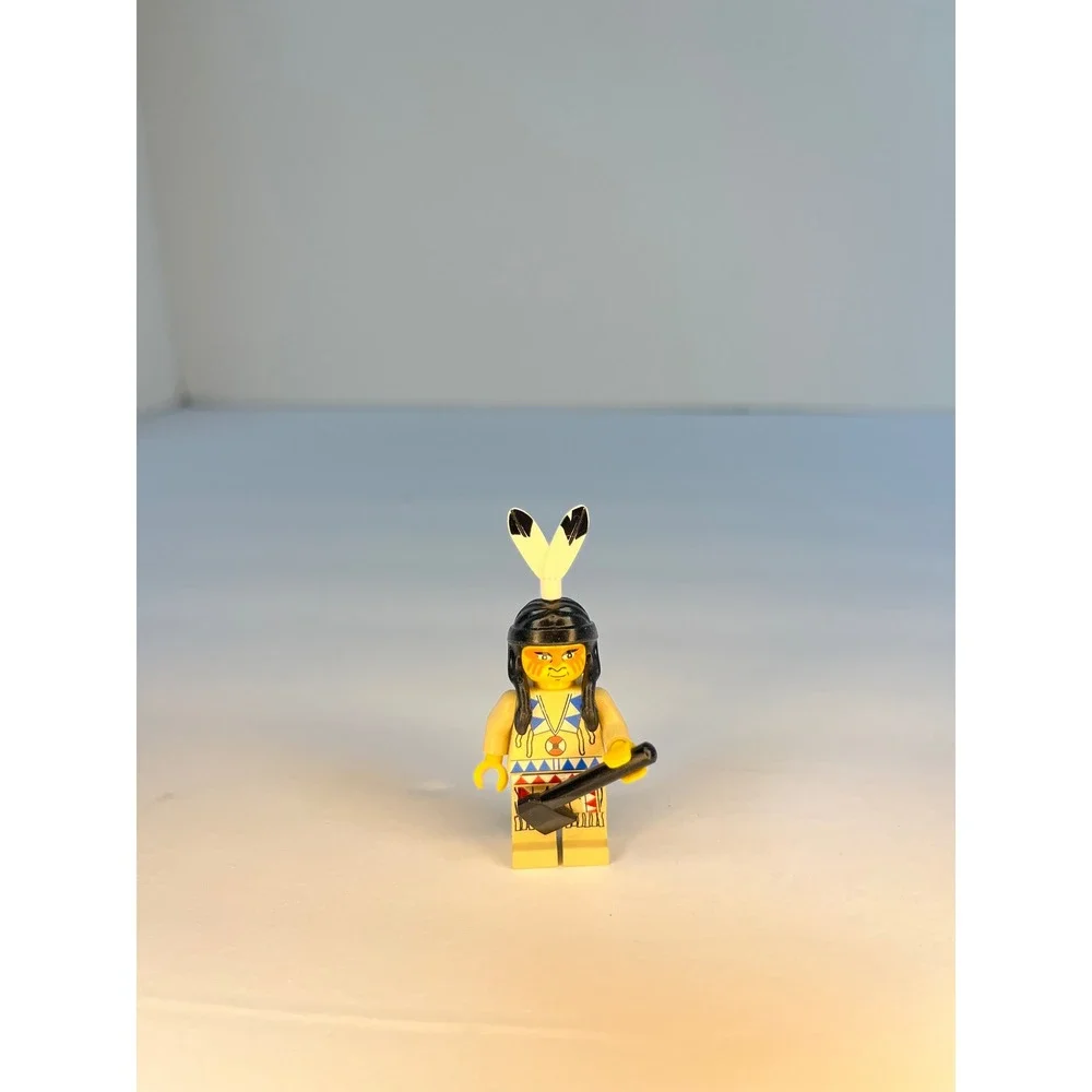 Lego Western Indian Chief Minifigure 1996 Wild West Vintage Tan Torso Tomahawk